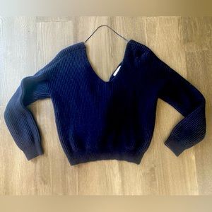 Angel of the North • Navy Cropped Twist Back Sweater • Size M
